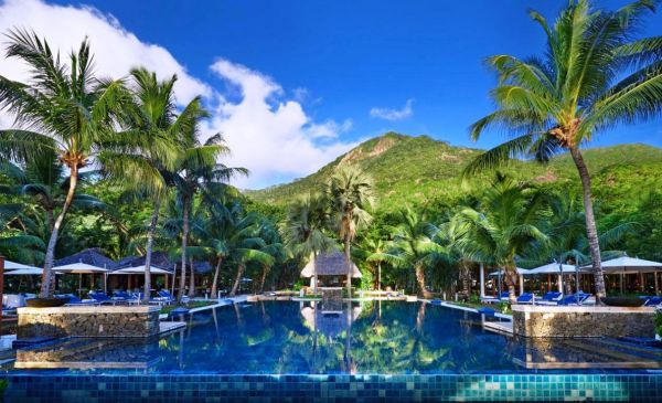 Silhouette Island: Hilton Labriz Resort