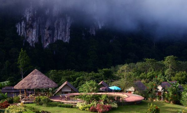 Khao Sok: The Cliff and River Jungle Resort