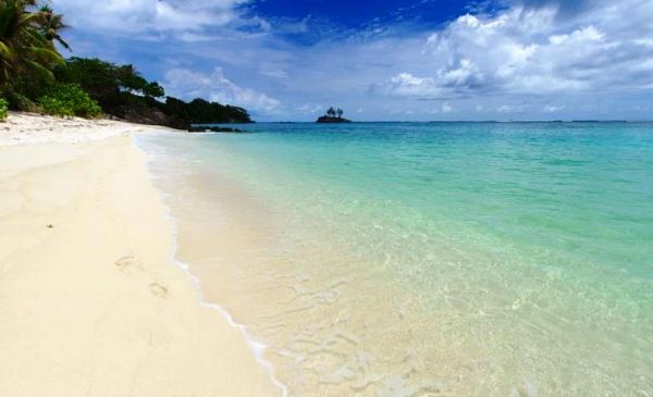 Mahé: Pieds dans L'Eau