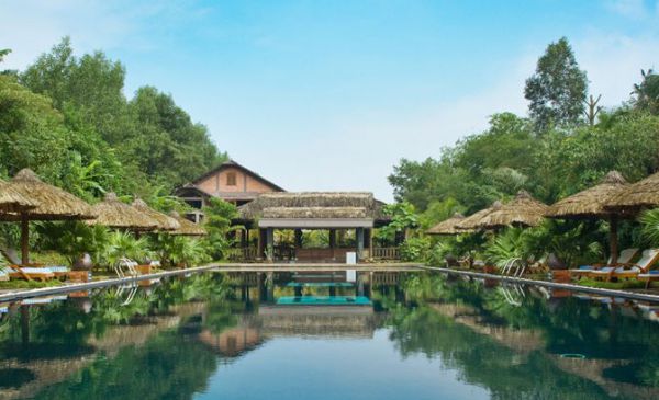 Hue: Pilgrimage Village Resort