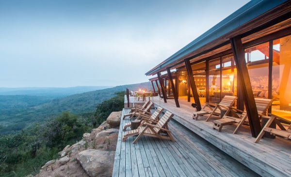 Hluhluwe: Rhino Ridge Safari Lodge