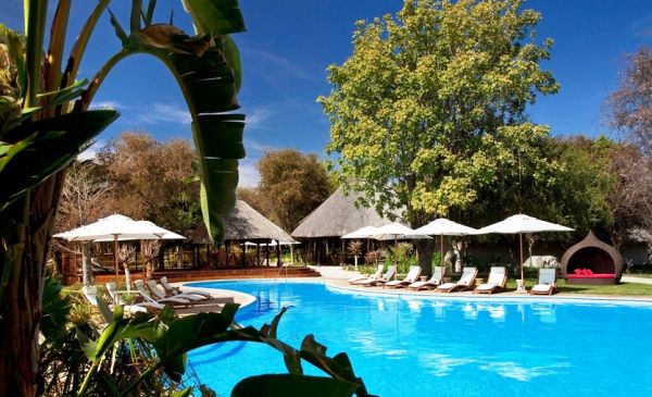 Etosha Oost: Mokuti Etosha Lodge