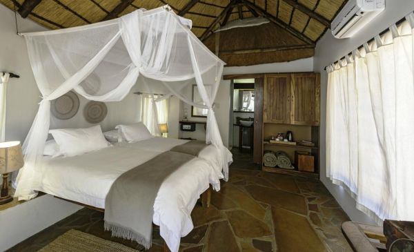 Etosha Oost: Onguma Etosha Aoba Lodge