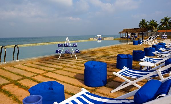 Negombo: Jetwing Lagoon