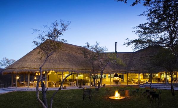 Etosha Oost: Mushara Bush Camp