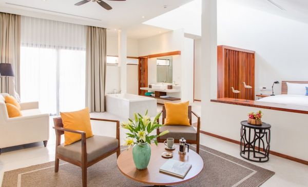 Siem Reap: The Aviary Hotel