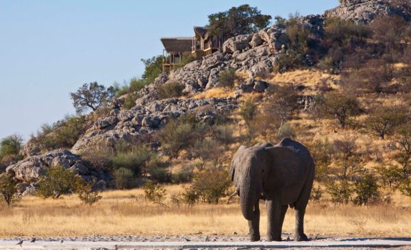 Etosha West: Dolomite Camp