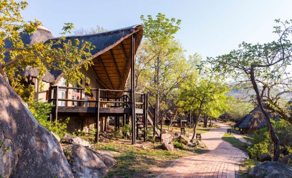 Mthetomusha: Bongani Mountain Lodge - afgebrand 2021