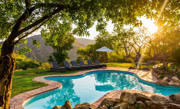 Mthetomusha: Bongani Mountain Lodge - afgebrand 2021
