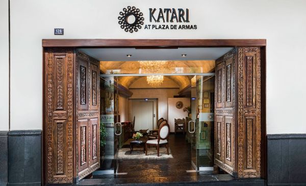 Arequipa: Katari Hotel at Plaza de Armas