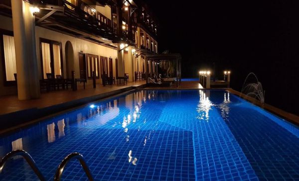Don Khong: Pon Arena Hotel