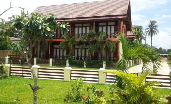 Don Khong: Pon Arena Hotel