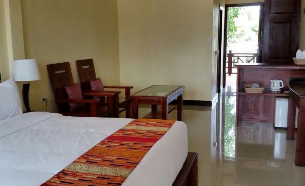 Don Khong: Pon Arena Hotel