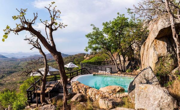 Mthetomusha: Bongani Mountain Lodge - afgebrand 2021