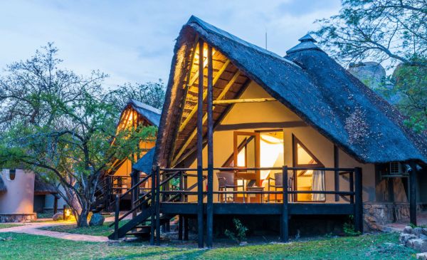 Mthetomusha: Bongani Mountain Lodge - afgebrand 2021