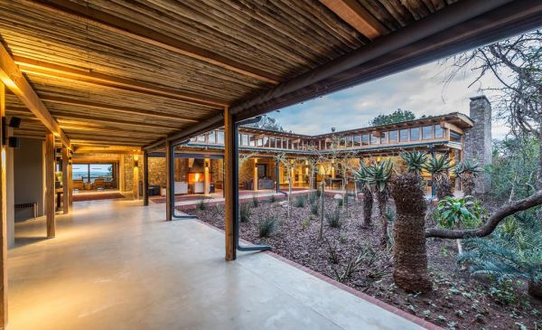 Addo: Kariega Game Reserve - Ukhozi Lodge