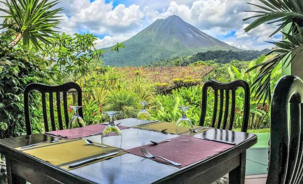 Arenal: Mountain Paradise Hotel